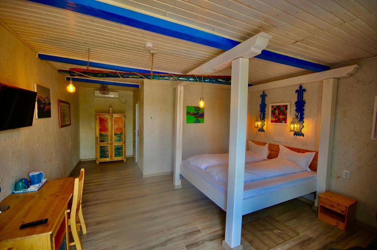 Nena Art Resort Dunavăţu de Jos Exteriör bild