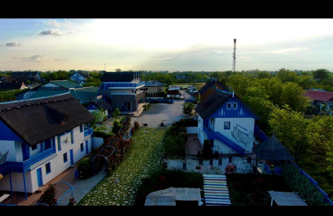 Nena Art Resort Dunavăţu de Jos Exteriör bild